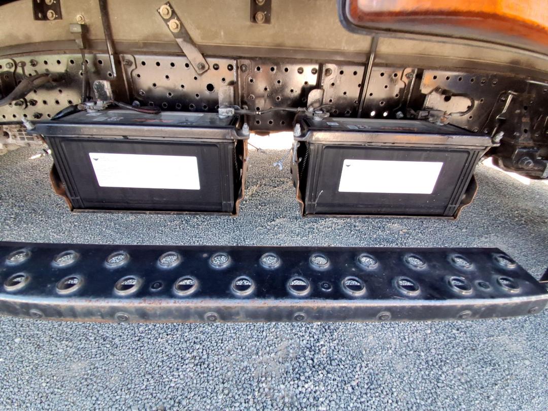 Photo '38' of Isuzu ELF Chiller Photo '38' of Isuzu ELF Chiller