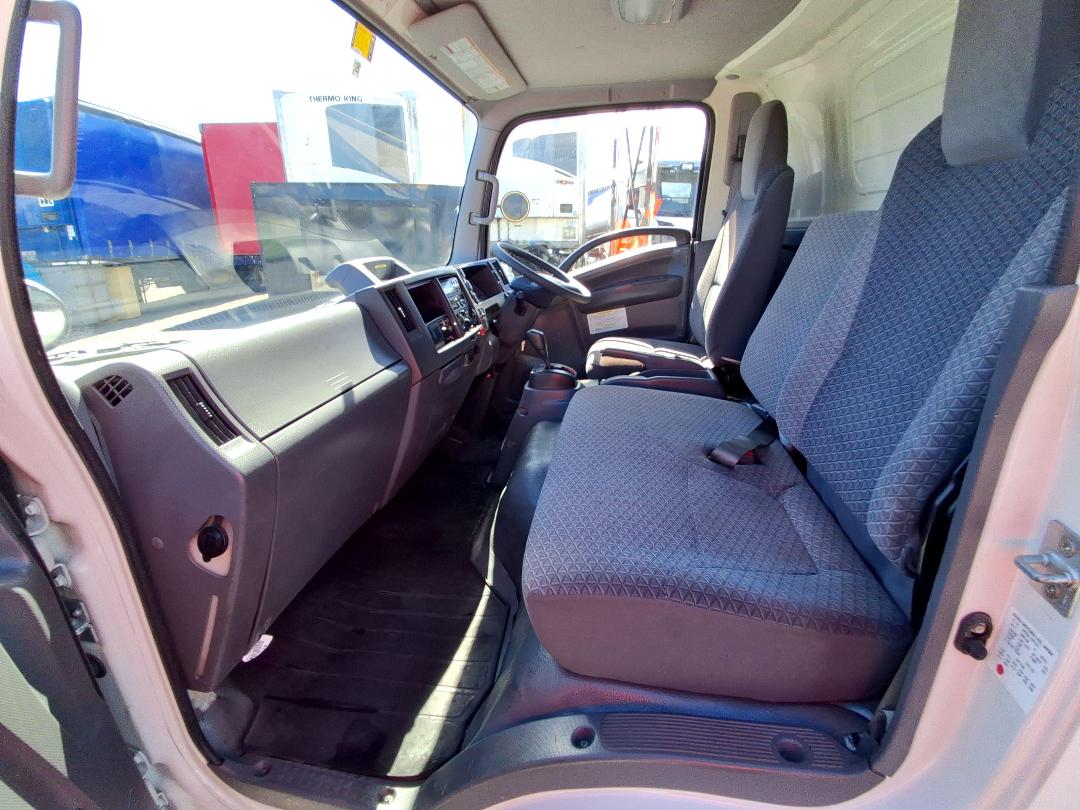 Photo '18' of Isuzu ELF Chiller Photo '18' of Isuzu ELF Chiller