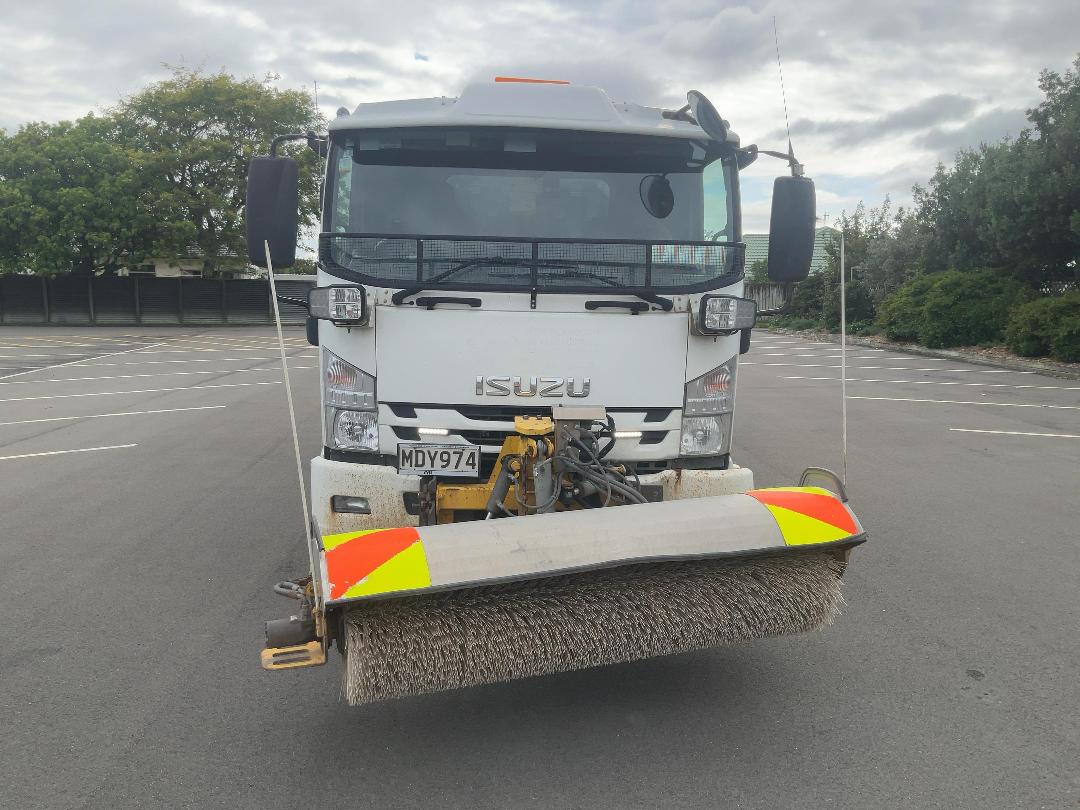 Photo '10' of Isuzu F Series FRR500 Tipper Photo '10' of Isuzu F Series FRR500 Tipper