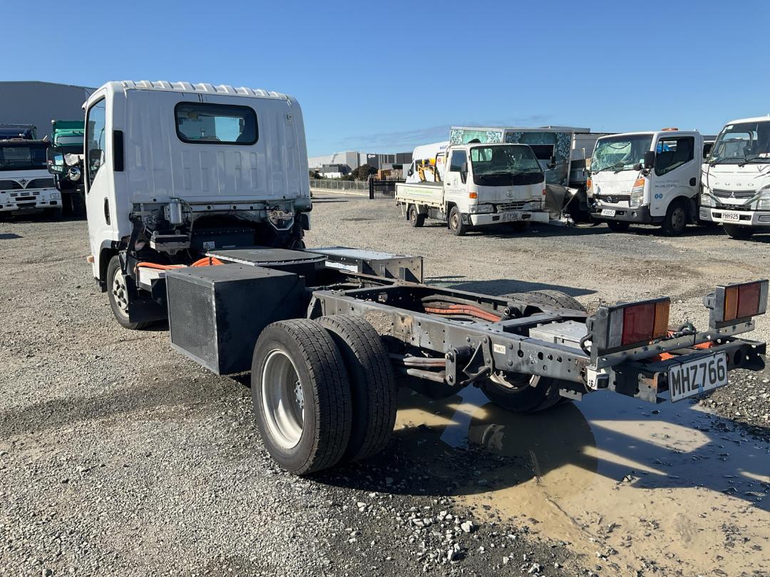 Photo '6' of Isuzu N Series NLR250M AMT Cab Chassis