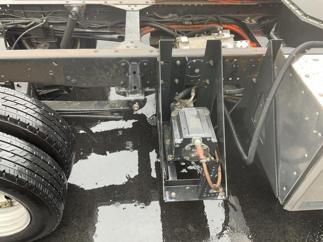 Photo '14' of Isuzu N Series NLR250M AMT Cab Chassis