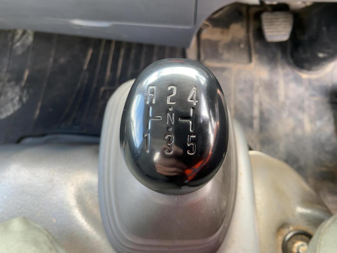 Photo '12' of Isuzu N Series NLR250S Service Vehicle