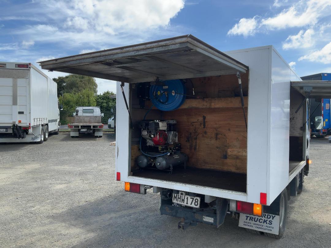 Photo '19' of Isuzu N Series NLR250S Service Vehicle