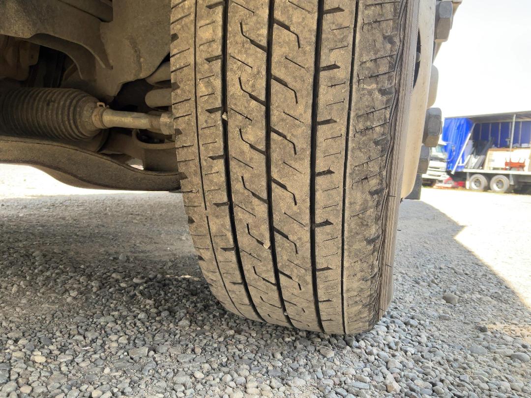 Photo '38' of Isuzu N Series NLR250S Service Vehicle