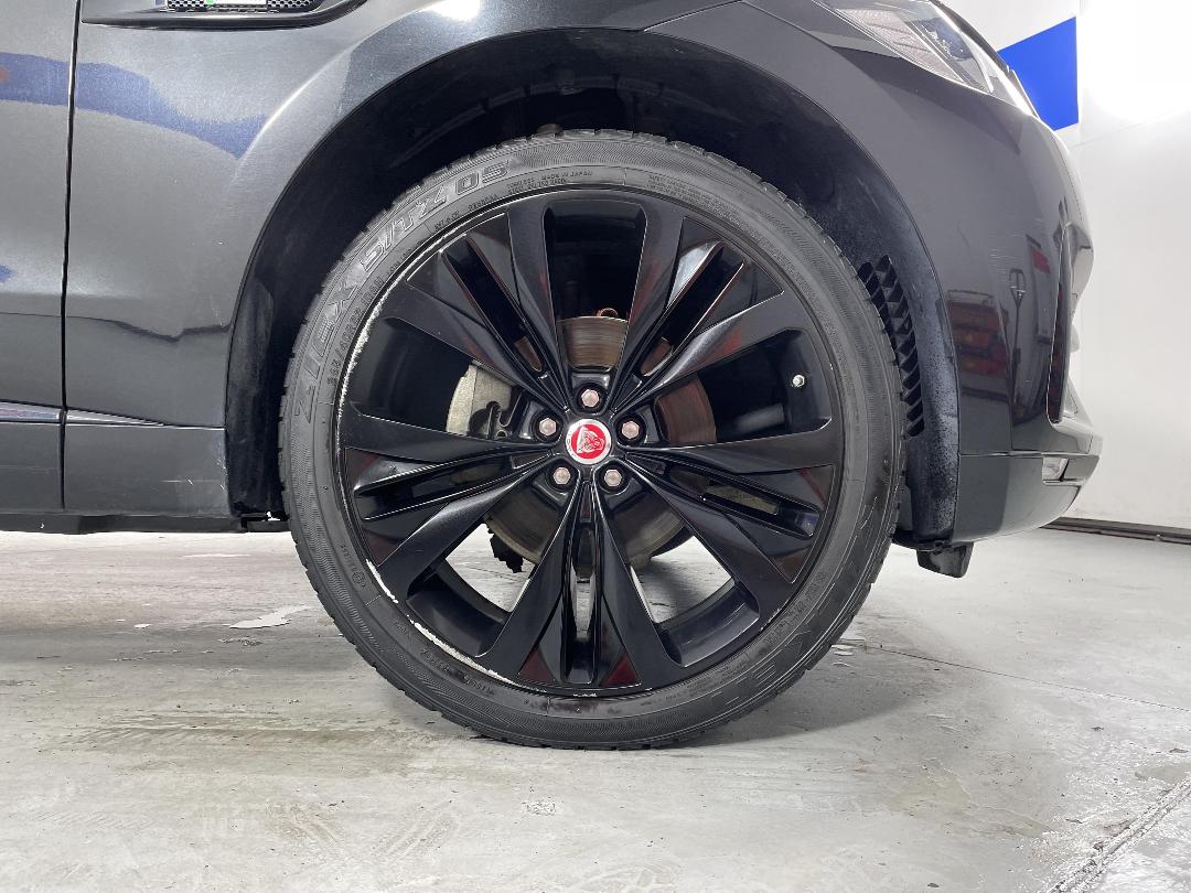 Photo '9' of Jaguar F-Pace