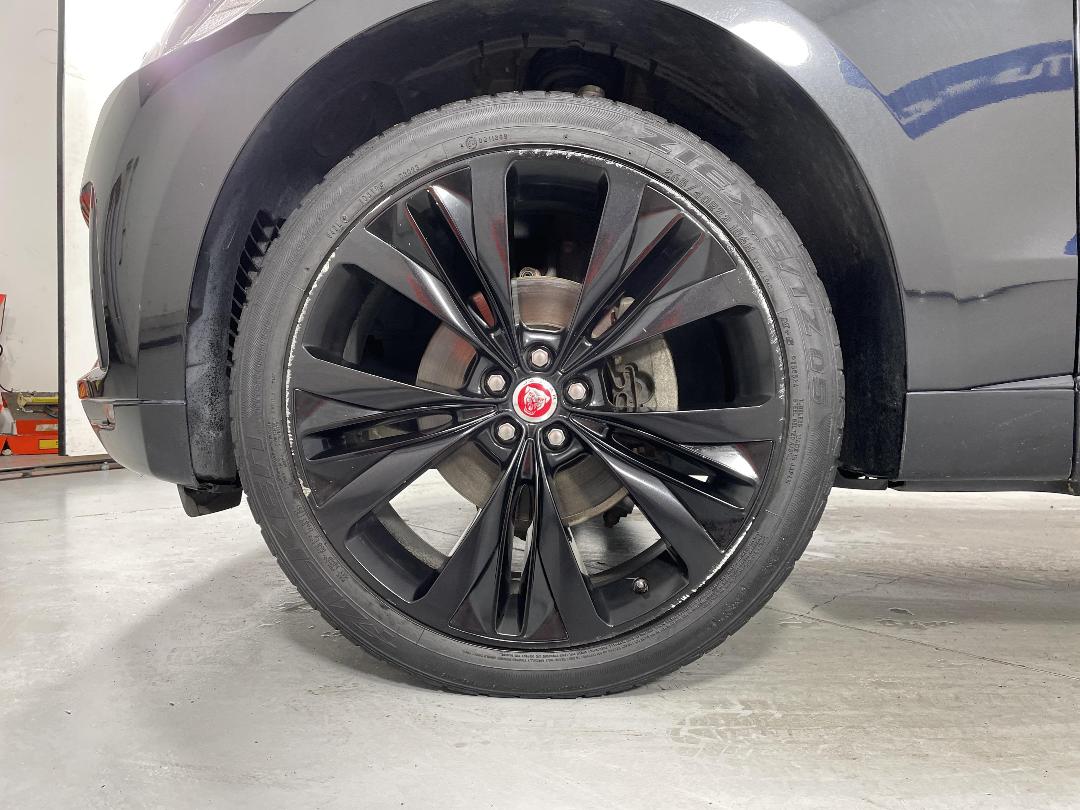 Photo '10' of Jaguar F-Pace