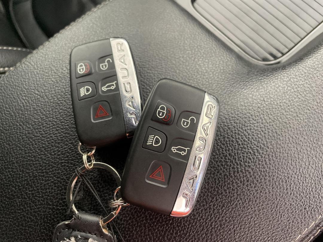 Photo '22' of Jaguar F-Pace