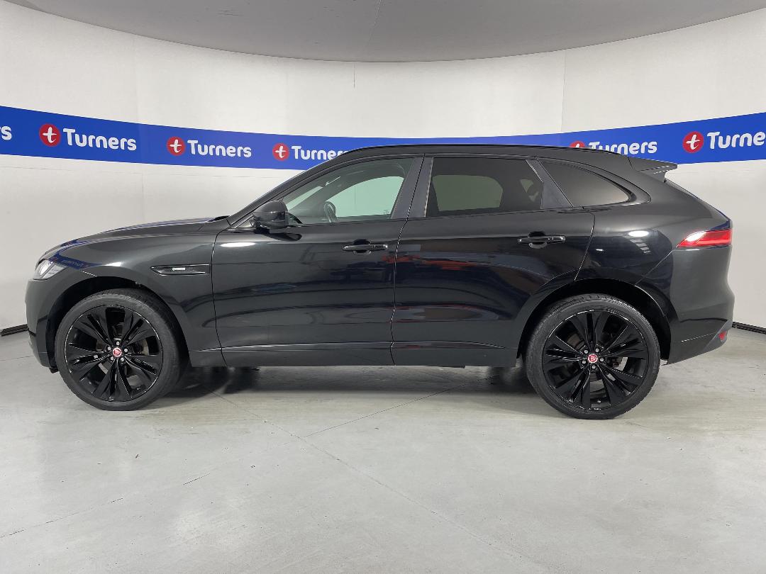 Photo '24' of Jaguar F-Pace