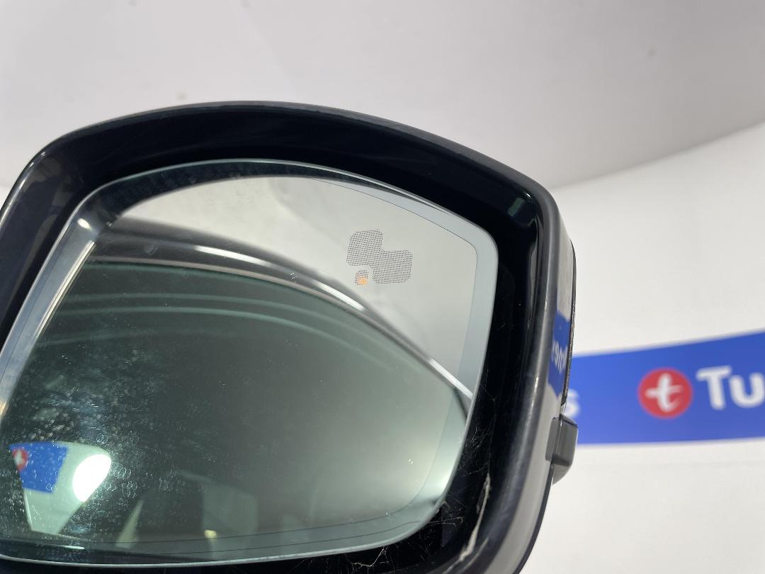 Photo '27' of Jaguar F-Pace