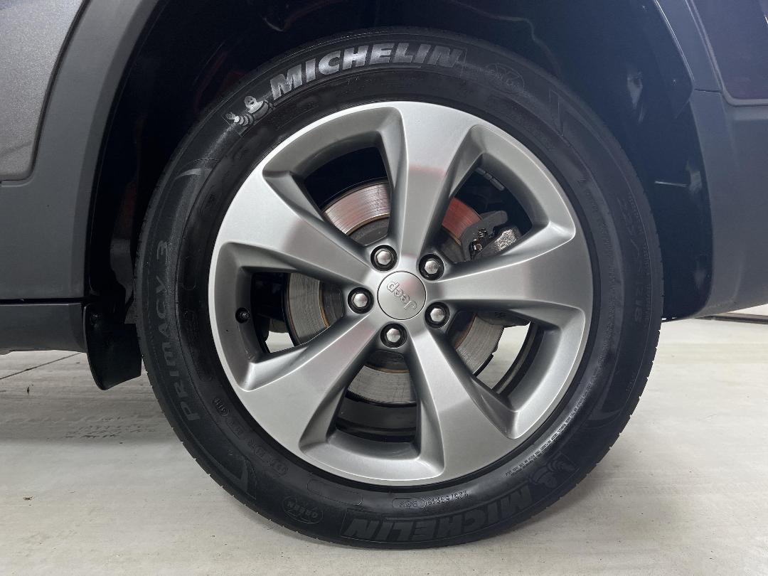 Photo '11' of Jeep Cherokee Photo '11' of Jeep Cherokee