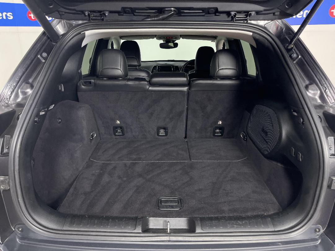 Photo '14' of Jeep Cherokee Photo '14' of Jeep Cherokee