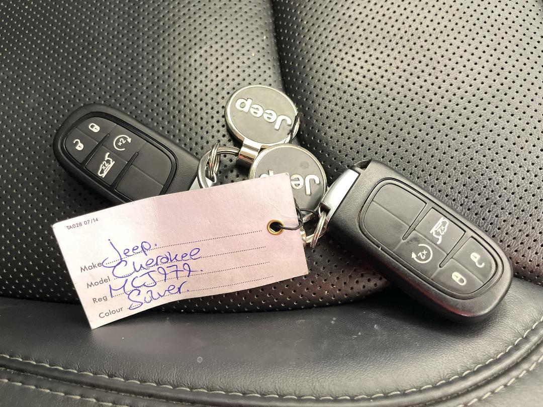 Photo '22' of Jeep Cherokee Photo '22' of Jeep Cherokee