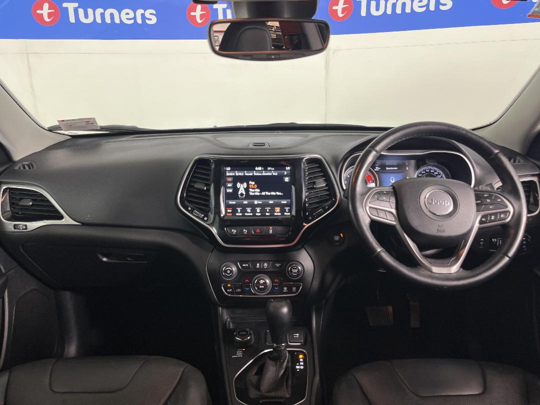 Photo '17' of Jeep Cherokee Photo '17' of Jeep Cherokee