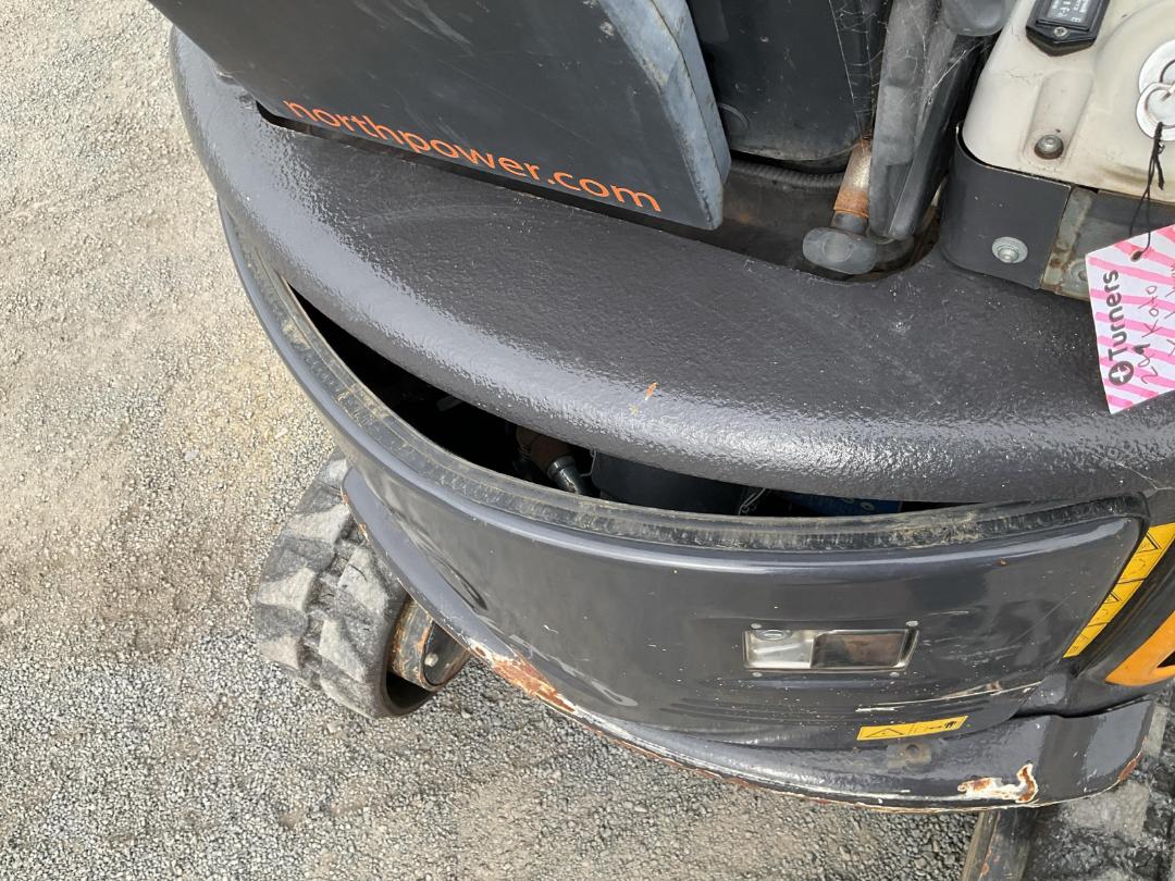 Photo '20' of KATO 17VYE Excavator