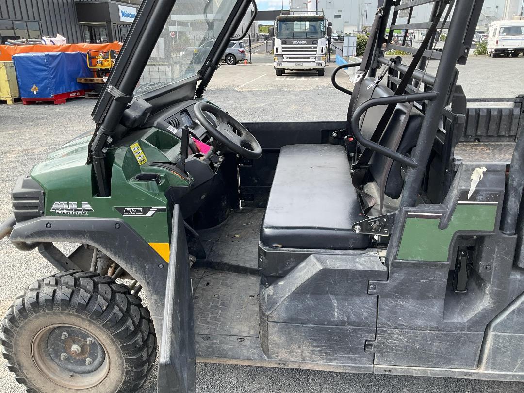 Photo '9' of Kawasaki KAF820