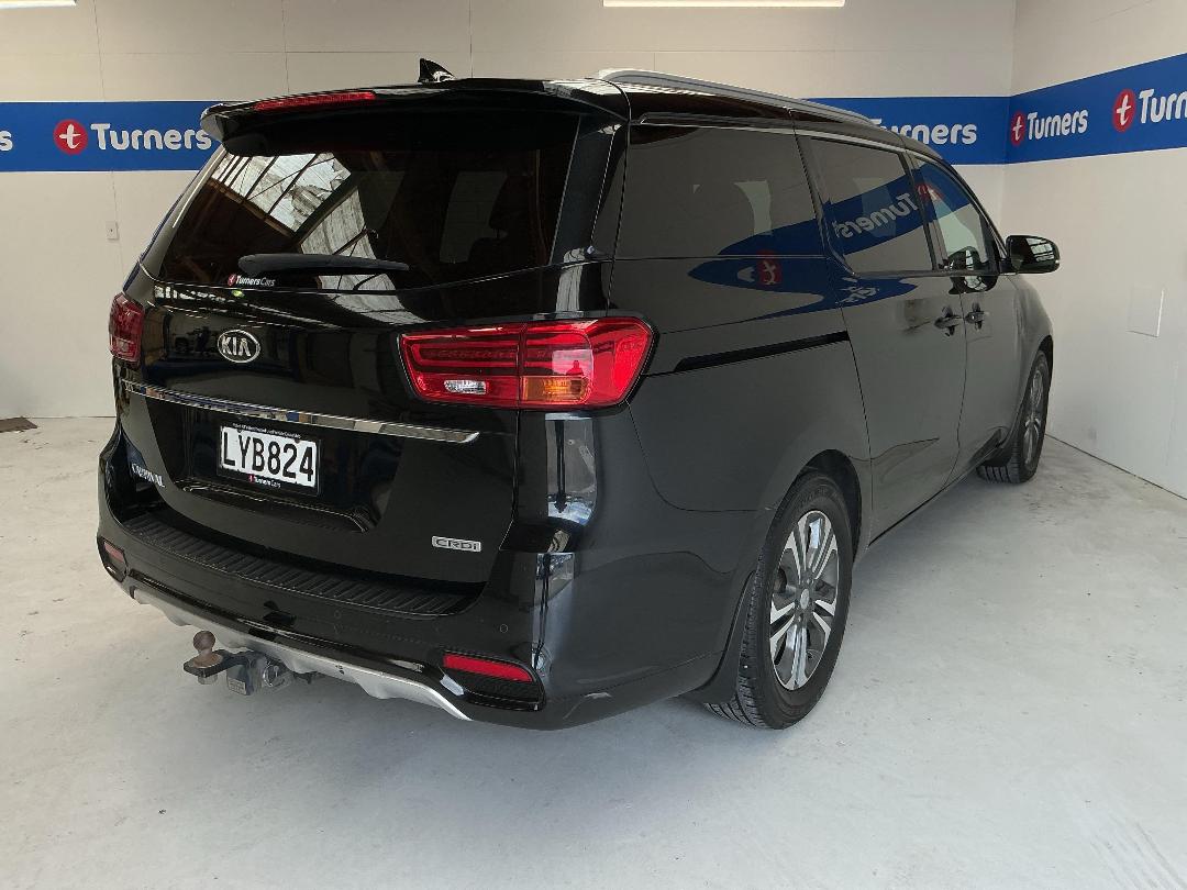 Photo '7' of KIA Carnival