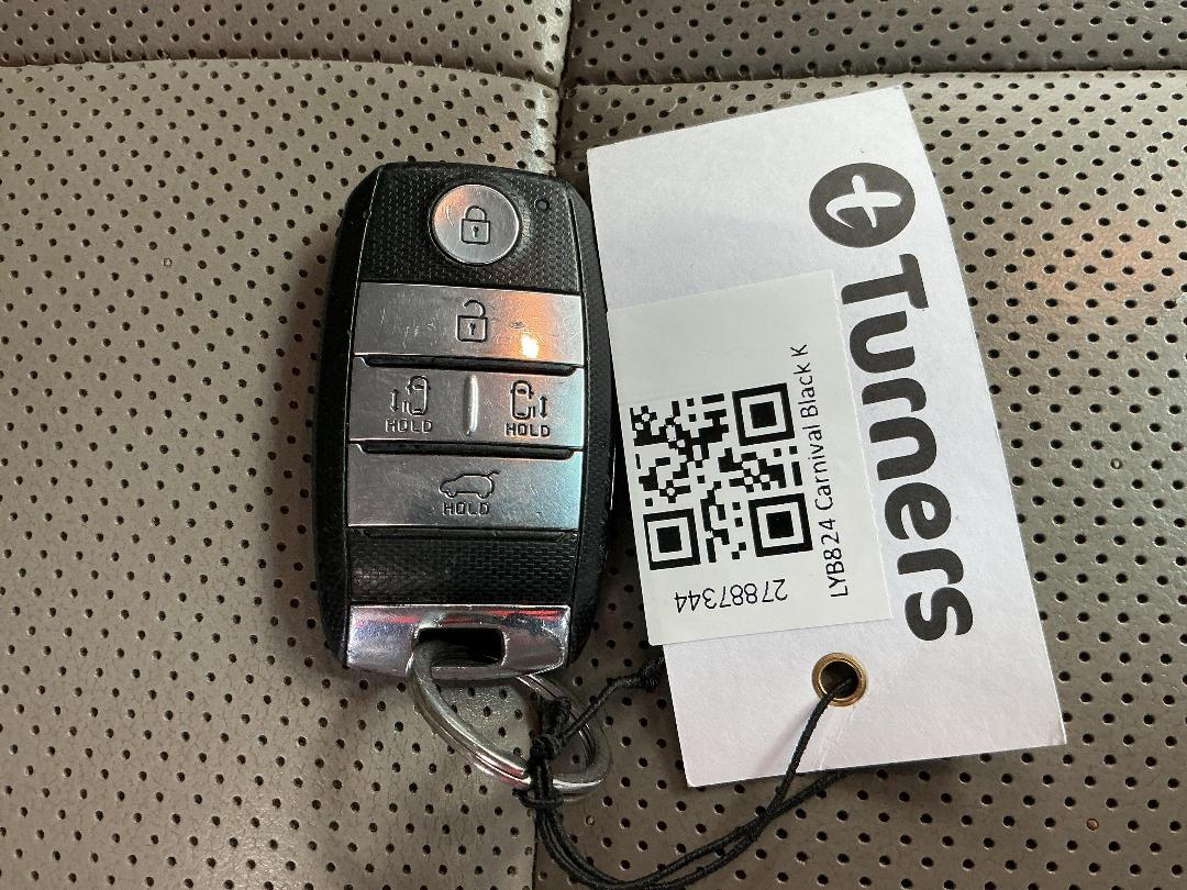 Photo '21' of KIA Carnival