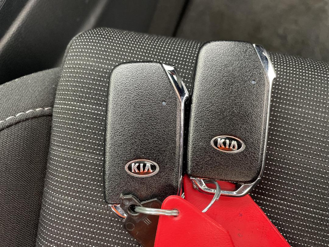 Photo '22' of KIA Cerato