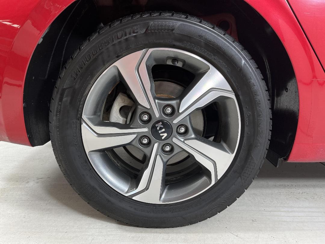 Photo '12' of KIA Cerato Photo '12' of KIA Cerato