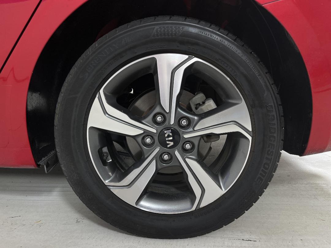 Photo '11' of KIA Cerato Photo '11' of KIA Cerato