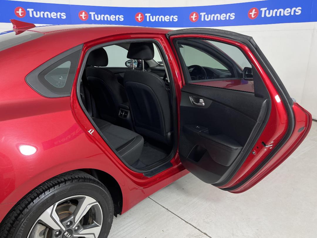 Photo '19' of KIA Cerato Photo '19' of KIA Cerato