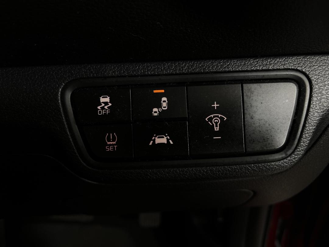 Photo '30' of KIA Cerato Photo '30' of KIA Cerato