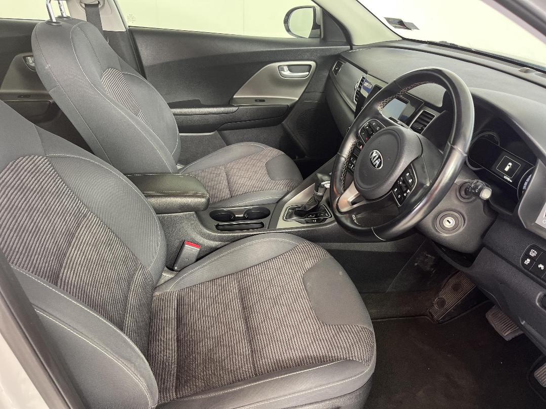 Photo '16' of KIA Niro Photo '16' of KIA Niro