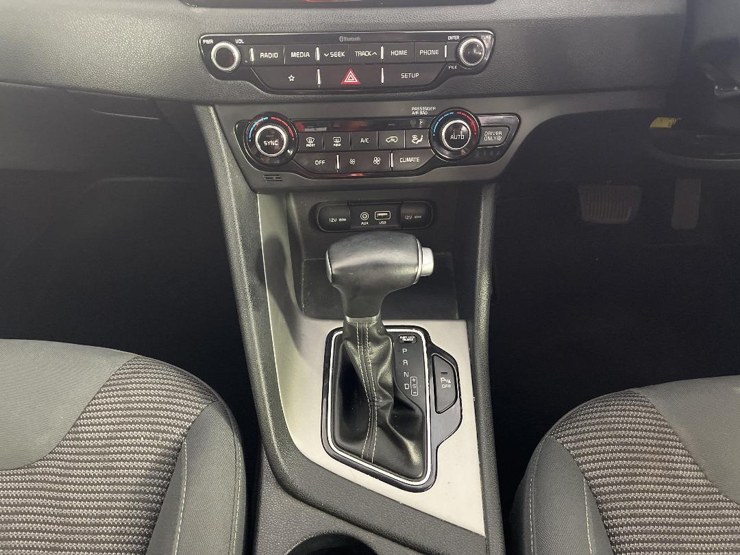 Photo '18' of KIA Niro Photo '18' of KIA Niro