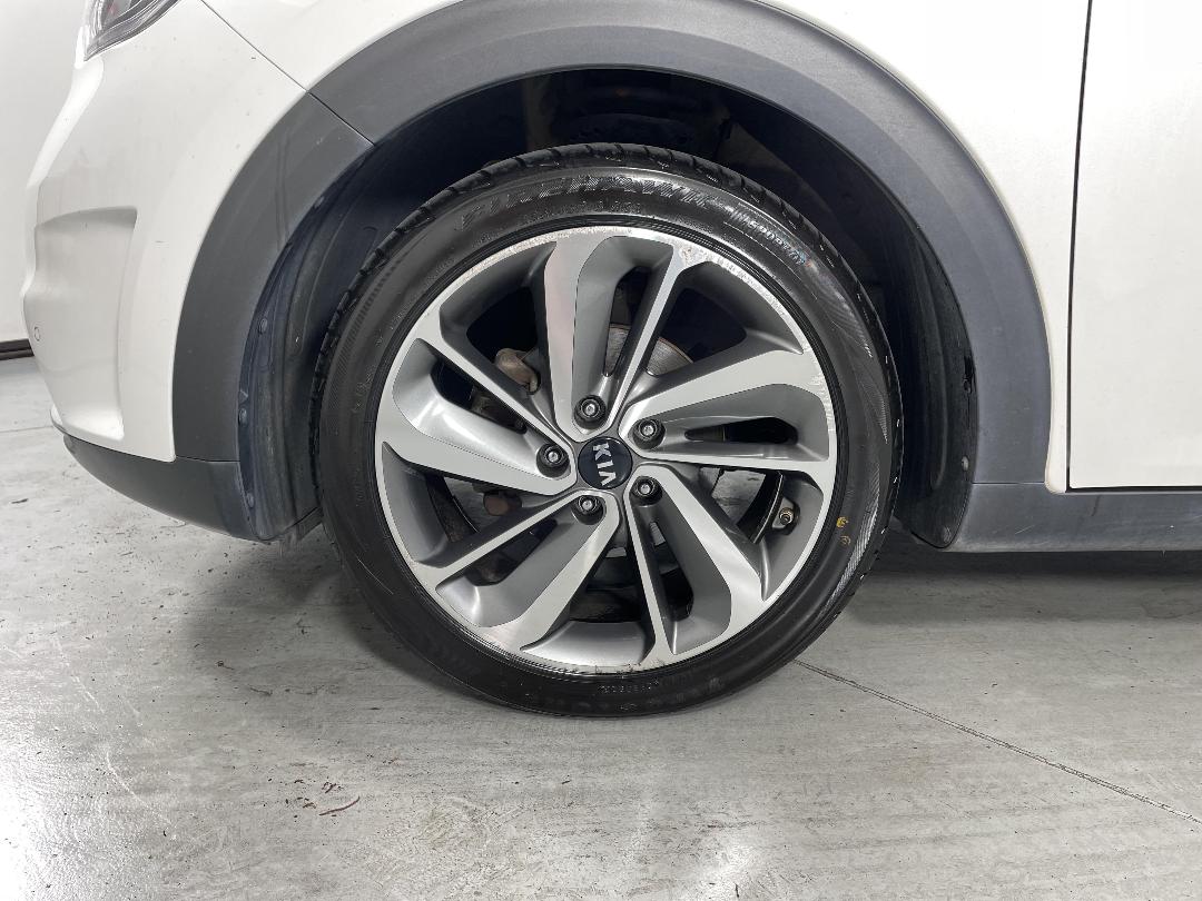 Photo '10' of KIA Niro