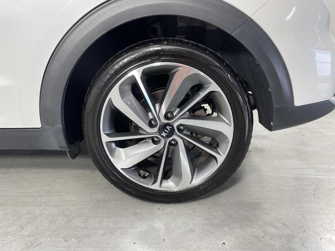 Photo '11' of KIA Niro