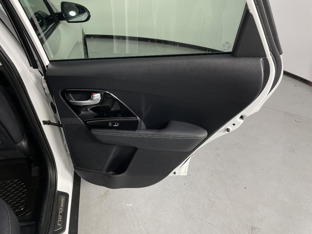 Photo '19' of KIA Niro