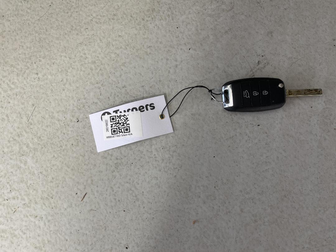 Photo '22' of KIA RIO