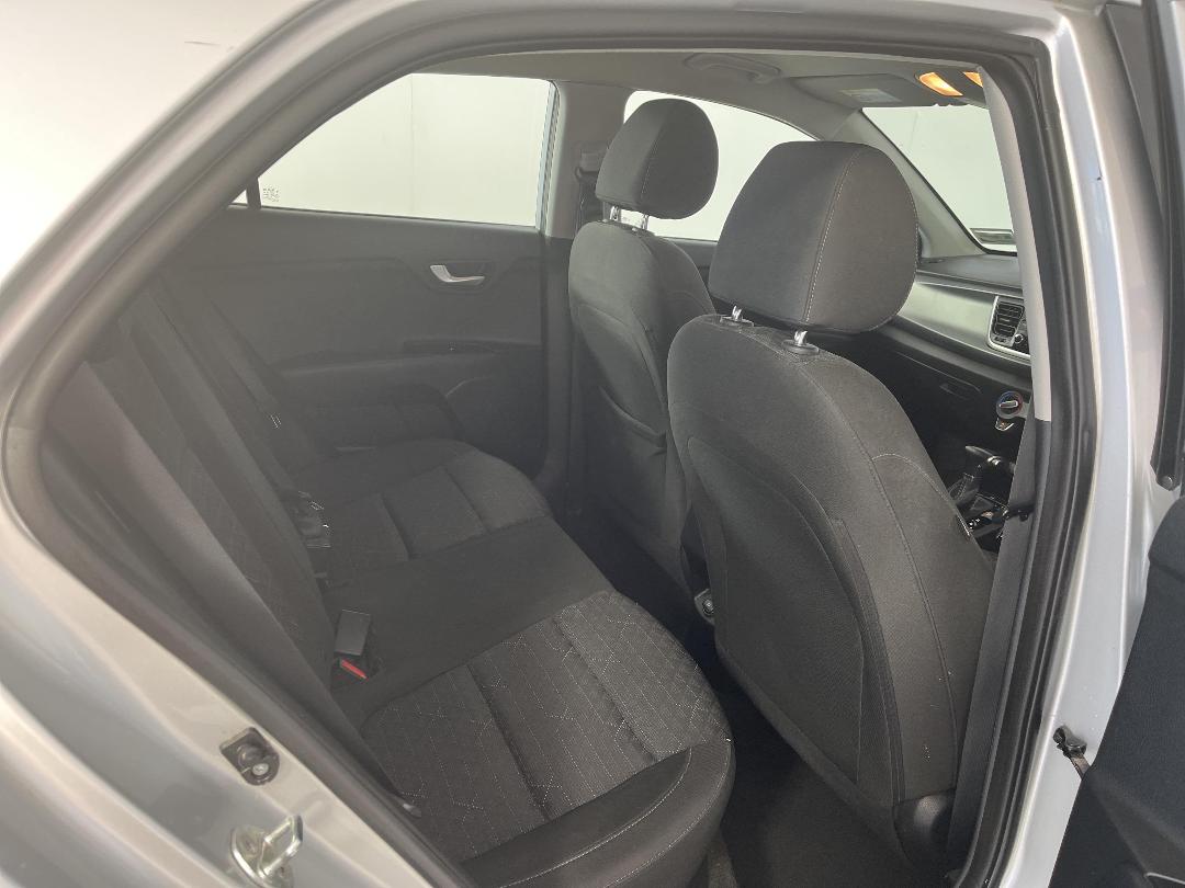 Photo '20' of KIA RIO