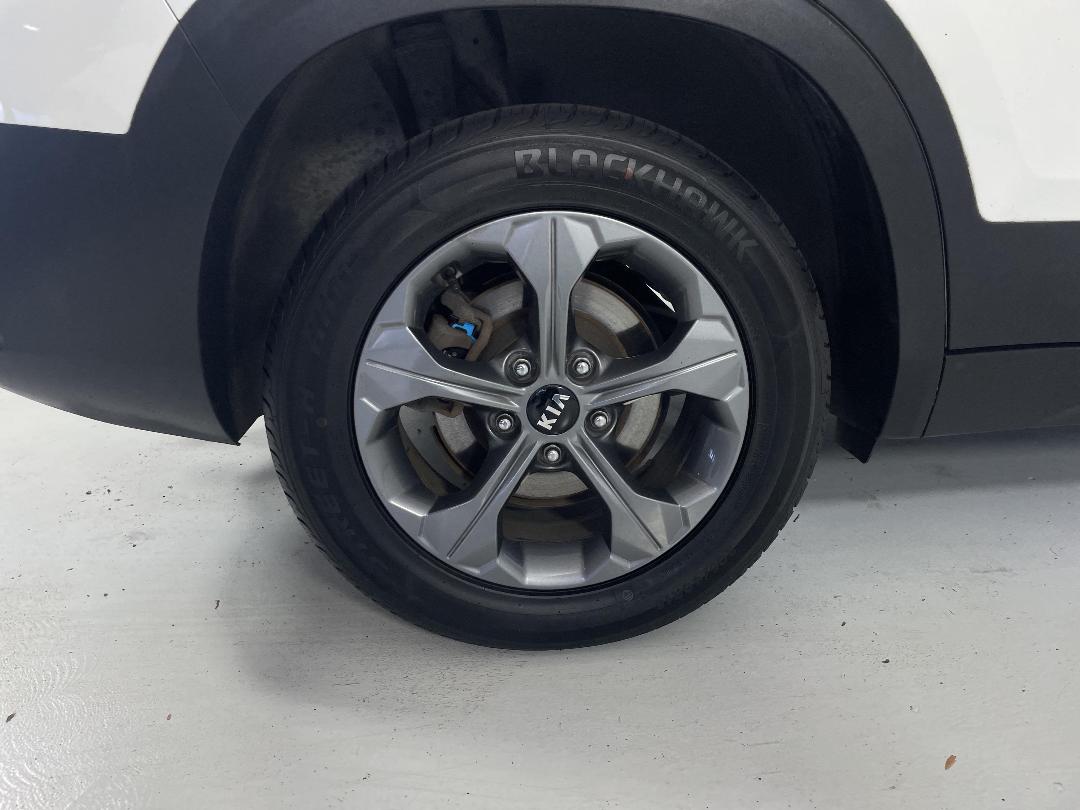 Photo '12' of KIA Seltos