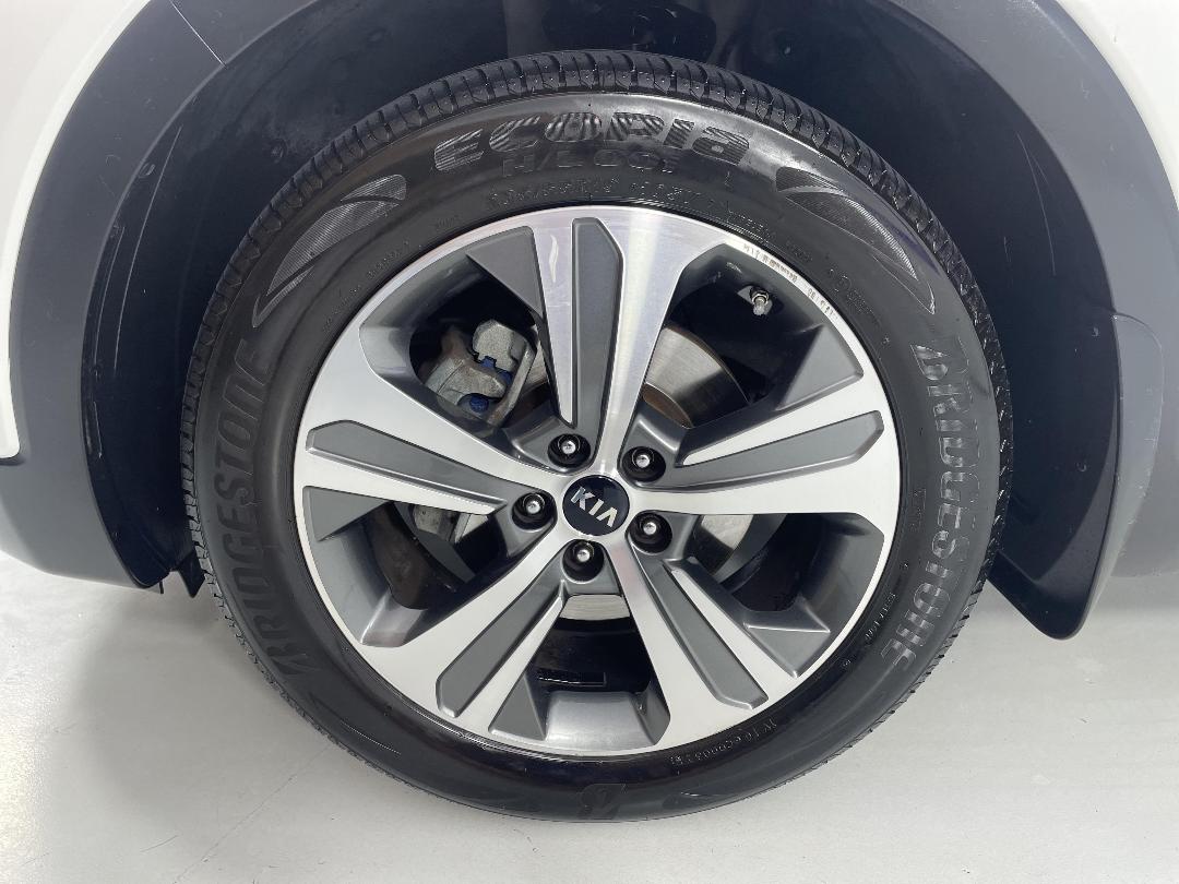 Photo '10' of KIA Sorento