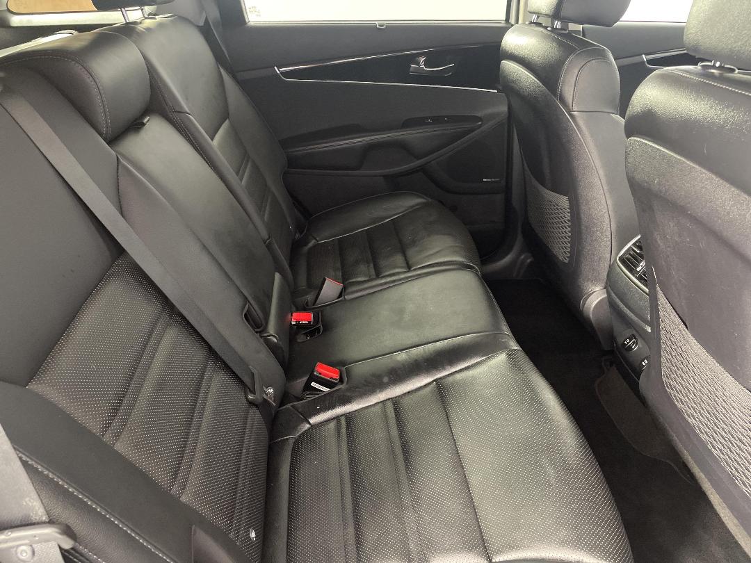 Photo '20' of KIA Sorento