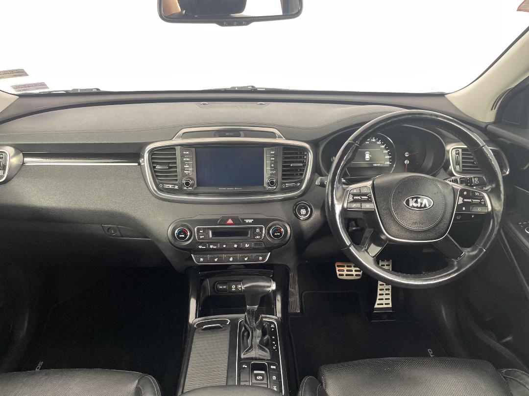Photo '17' of KIA Sorento
