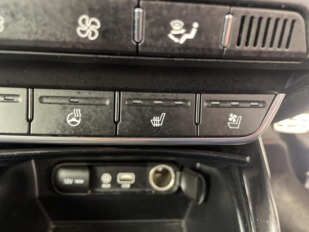 Photo '30' of KIA Sorento