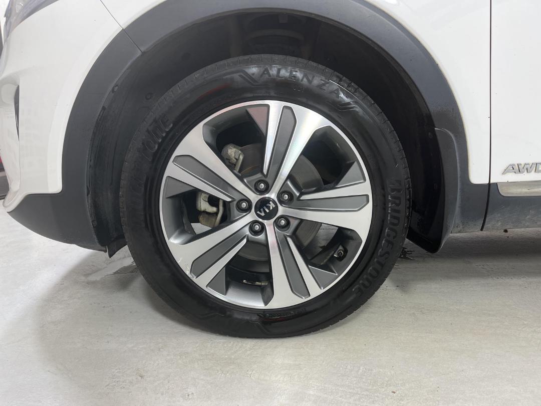 Photo '10' of KIA Sorento