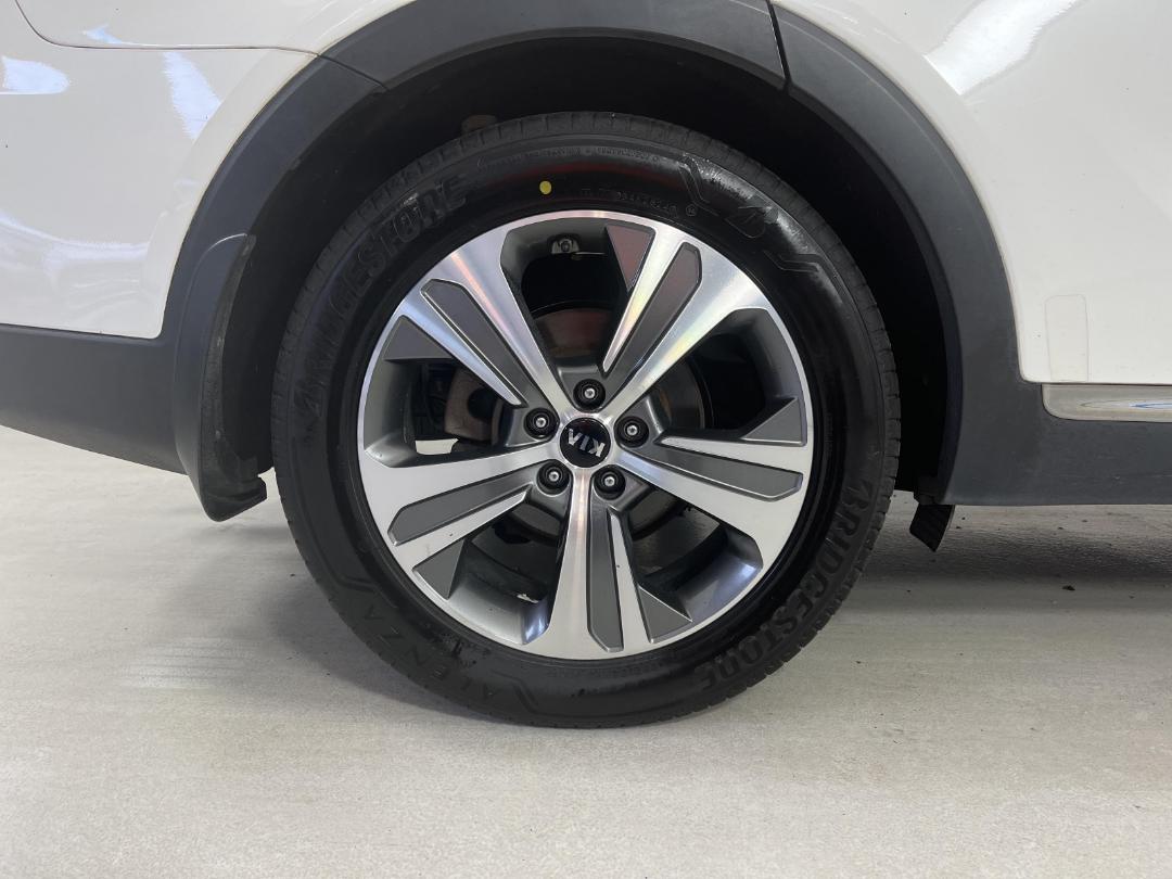 Photo '12' of KIA Sorento