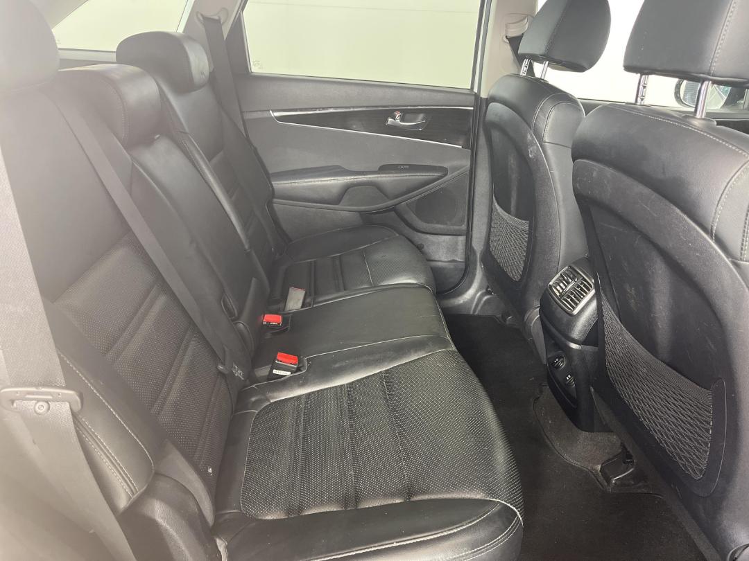 Photo '20' of KIA Sorento