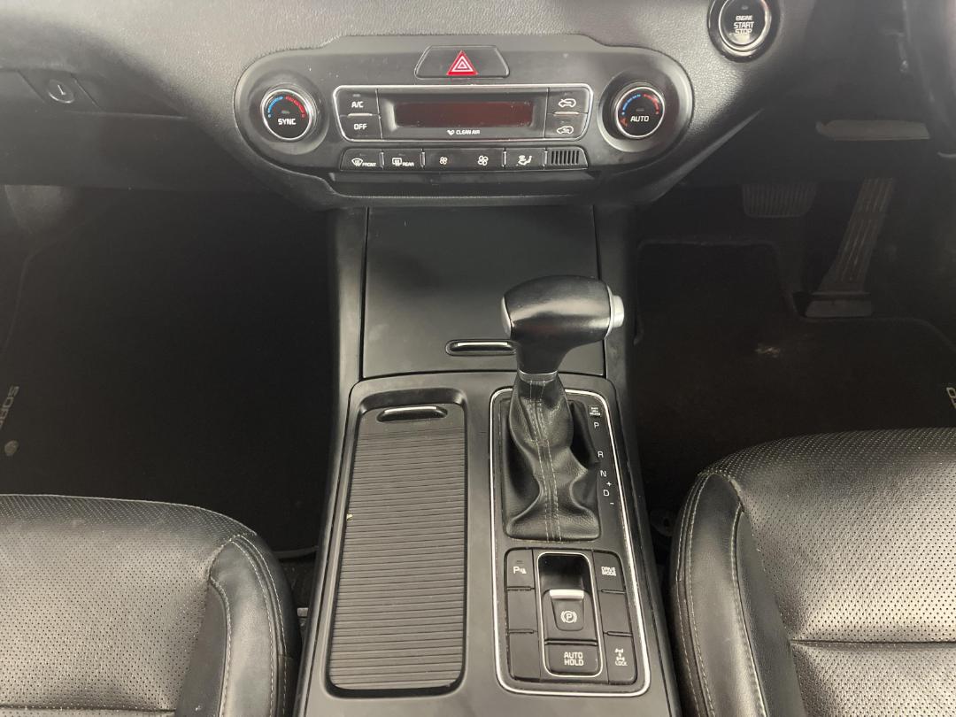 Photo '18' of KIA Sorento