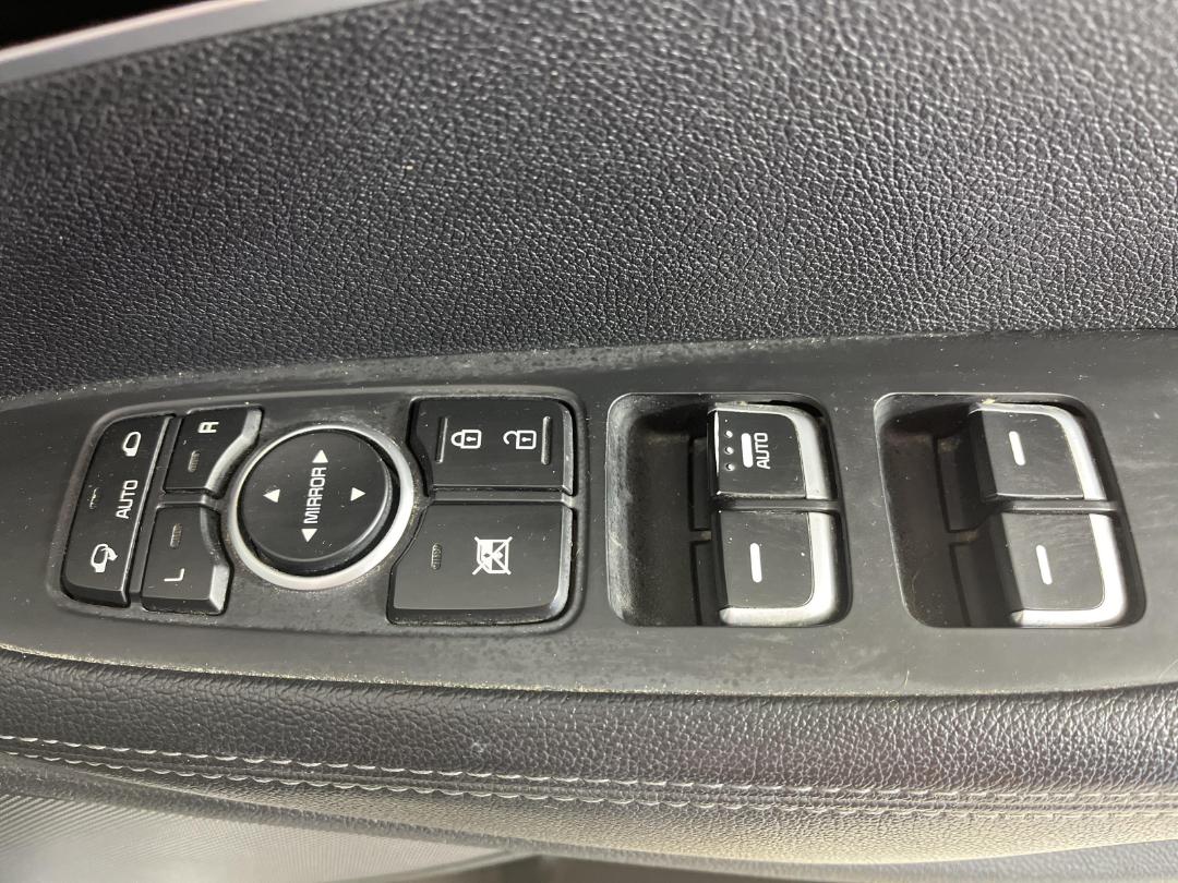 Photo '23' of KIA Sorento