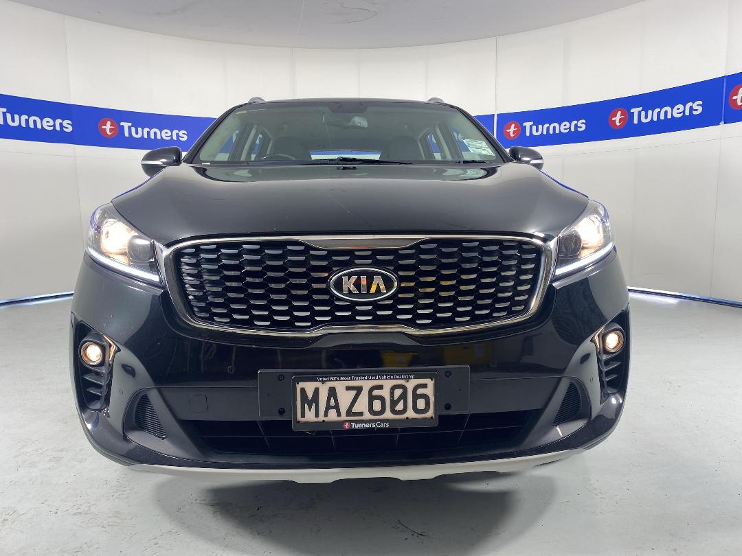 Photo '2' of KIA Sorento Photo '2' of KIA Sorento