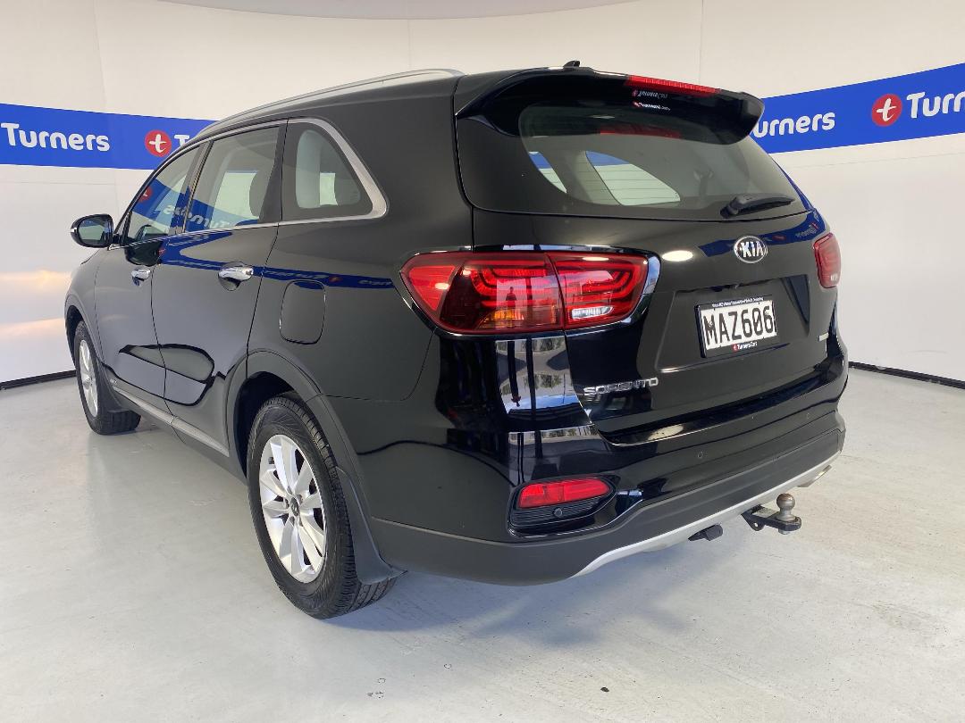 Photo '5' of KIA Sorento Photo '5' of KIA Sorento