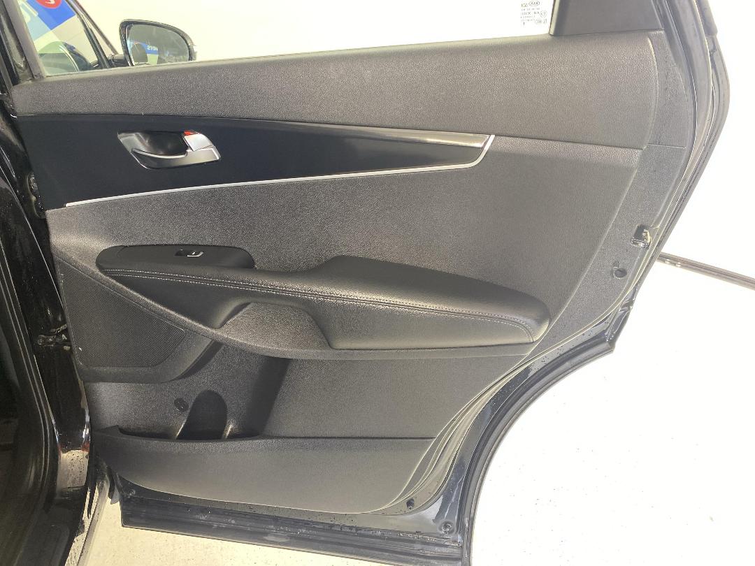 Photo '19' of KIA Sorento Photo '19' of KIA Sorento