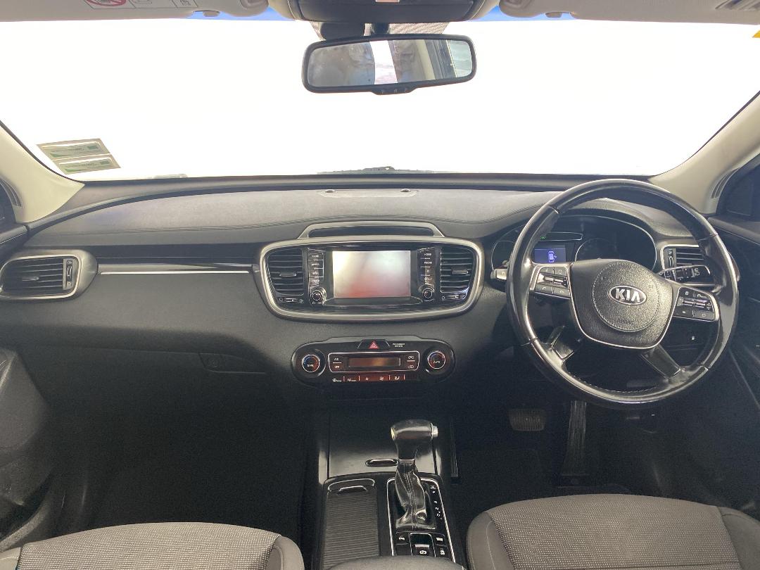 Photo '17' of KIA Sorento Photo '17' of KIA Sorento