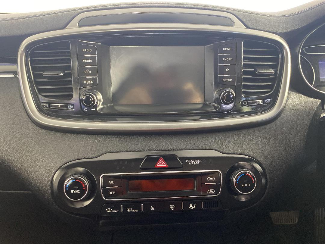 Photo '18' of KIA Sorento Photo '18' of KIA Sorento