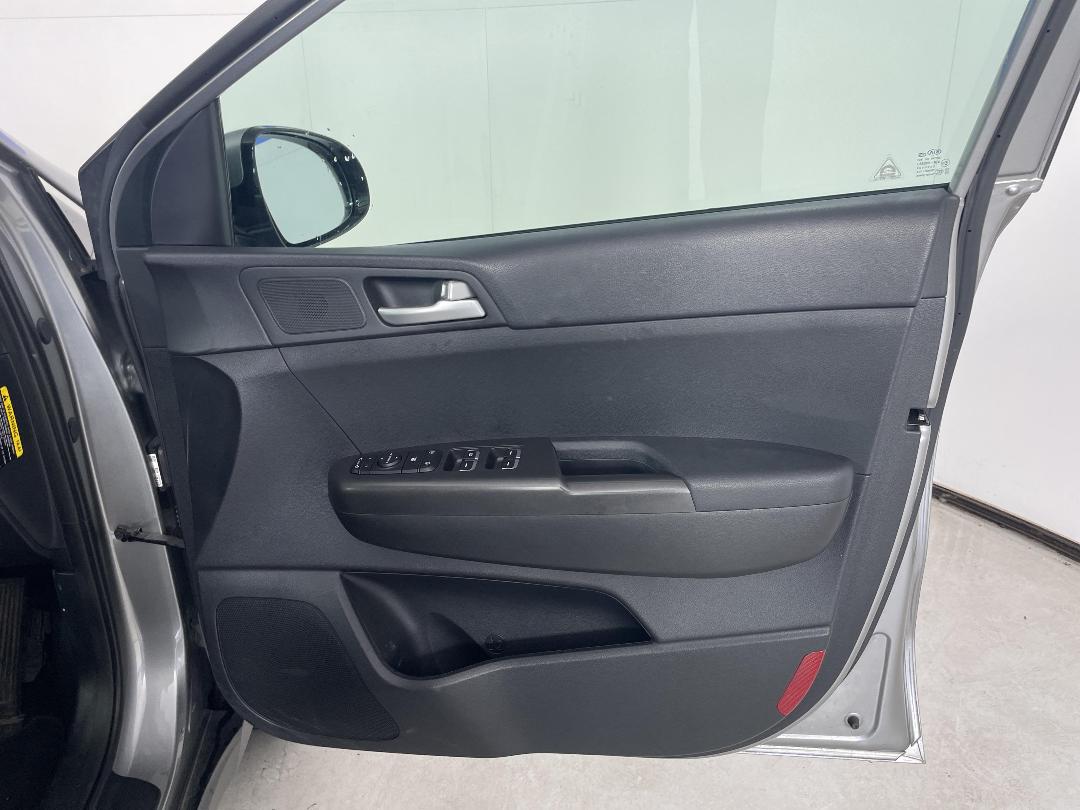 Photo '15' of KIA Sportage Photo '15' of KIA Sportage