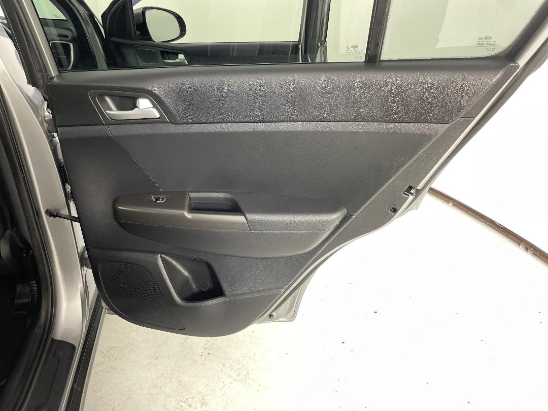 Photo '19' of KIA Sportage Photo '19' of KIA Sportage